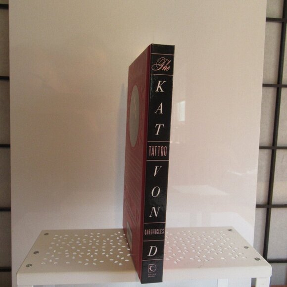Autographed, Kat Von D, The Tattoo Chronicals, Book, Art, Collectable, Red - Picture 10 of 11